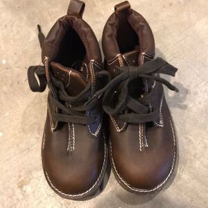 🎉1 hr sale🎉The Children’s Place shoes ✅